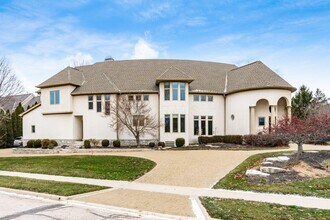 4602 Sandwich Ct in Dublin, OH - Building Photo - Building Photo