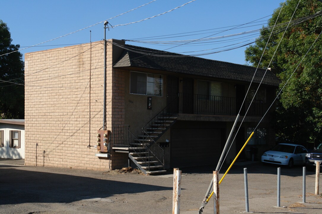 10024 Dolores St in Spring Valley, CA - Building Photo