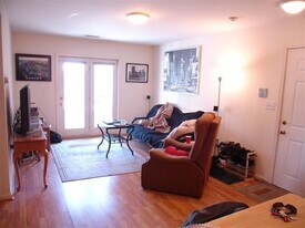 3 Kent Ct, Unit 1 in Somerville, MA - Building Photo