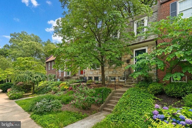 property at 11 E Rosemont Ave