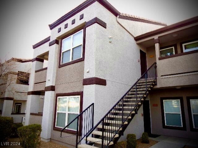 7255 W Sunset Rd in Las Vegas, NV - Building Photo