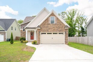 1725 Oakvale Dr in Chattanooga, TN - Building Photo