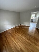 1615 W Northwest Blvd in Winston-Salem, NC - Foto de edificio - Building Photo