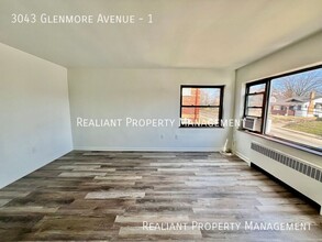 3043 Glenmore Ave-Unit -1 in Cincinnati, OH - Building Photo - Building Photo