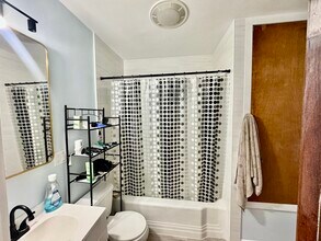 261 Park St in Stoughton, MA - Building Photo - Building Photo