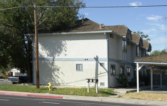 407-417 1st St in Brentwood, CA - Building Photo - Building Photo