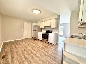 575 W Market St in Springboro, OH - Building Photo - Building Photo