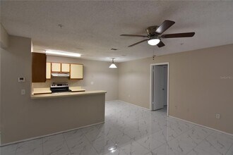 956 Salt Pond Pl in Altamonte Springs, FL - Foto de edificio - Building Photo