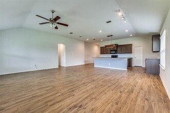 4011 High Plains Dr in Sanger, TX - Building Photo - Building Photo