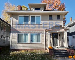 4113 N Lockwood Ave in Toledo, OH - Building Photo