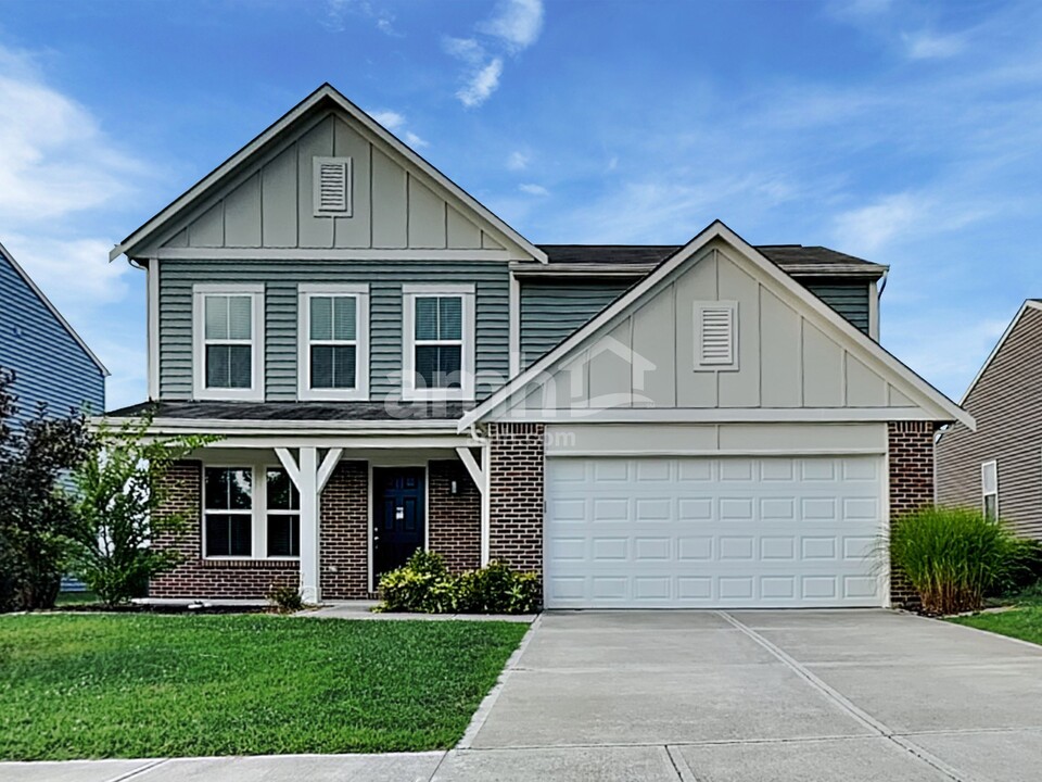 1165 Carrington Pl in Maineville, OH - Foto de edificio