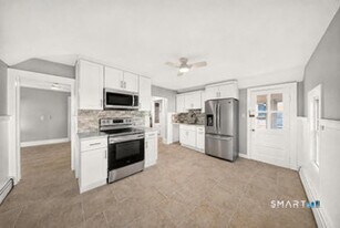 274 Park St in Bridgeport, CT - Building Photo