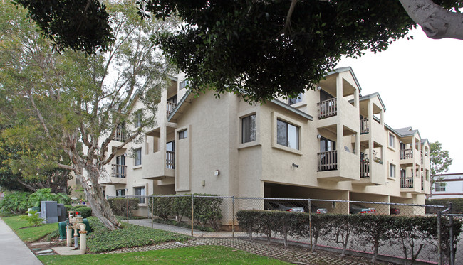 Jefferson House II Senior Apartments in Carlsbad, CA - Building Photo - Building Photo