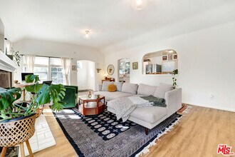 4385 Scandia Way in Los Angeles, CA - Building Photo - Building Photo