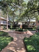 3224 Timmons Ln in Houston, TX - Building Photo - Building Photo
