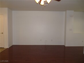 741 Jewel Tower St in Las Vegas, NV - Building Photo - Building Photo