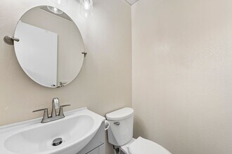 98-917-917 Noelani St in Pearl City, HI - Building Photo - Building Photo