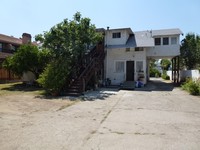 704 S Marengo Ave in Pasadena, CA - Foto de edificio - Building Photo