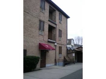 89-07 N Conduit Ave in Ozone Park, NY - Building Photo - Building Photo