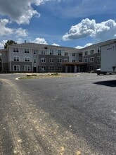 Bee Creek Crossing in Murray, KY - Foto de edificio - Building Photo