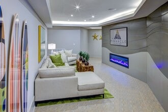 The Pinnacle on 31st Street in Virginia Beach, VA - Foto de edificio - Building Photo