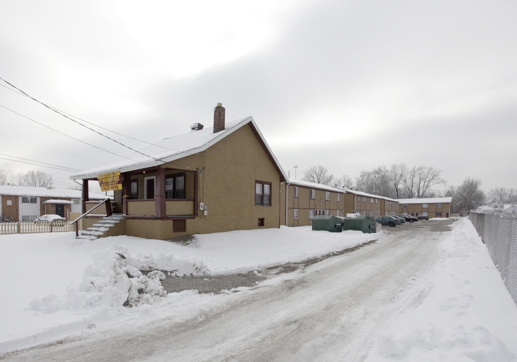 1953 Oakland Park Ave in Columbus, OH - Building Photo