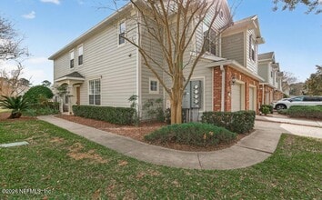 13429 English Peak Ct in Jacksonville, FL - Building Photo - Building Photo