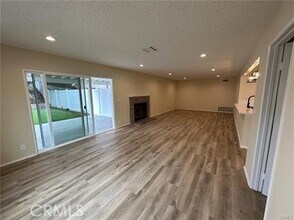 1155 Currier Ave in Simi Valley, CA - Building Photo - Building Photo