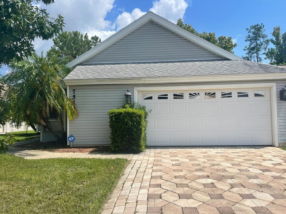 7513 Pacific Heights Cir in Orlando, FL - Building Photo