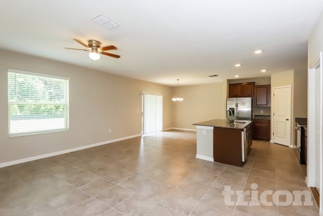 12737 Lemon Pepper Dr in Riverview, FL - Building Photo - Building Photo