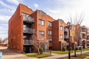 2606-2626 Saint-Zotique Rue E in Montréal, QC - Building Photo