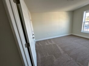 Walden Crossroads Apartment Homes in Mechanicsburg, PA - Foto de edificio - Building Photo