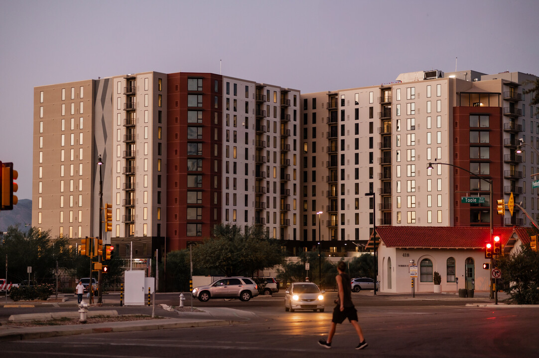 Ari on Fourth in Tucson, AZ - Foto de edificio