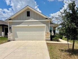 111 Wild Wind Cv in Jarrell, TX - Building Photo