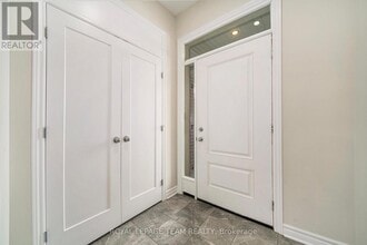 540 Edenwylde Dr in Ottawa, ON - Building Photo - Building Photo