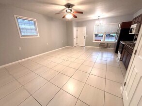 961 Robertson St in Knightdale, NC - Building Photo - Building Photo