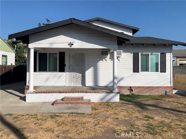property at 212 S Vail Ave