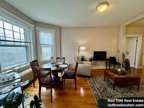 63 Longwood Ave, Unit 5 in Brookline, MA - Building Photo - Building Photo