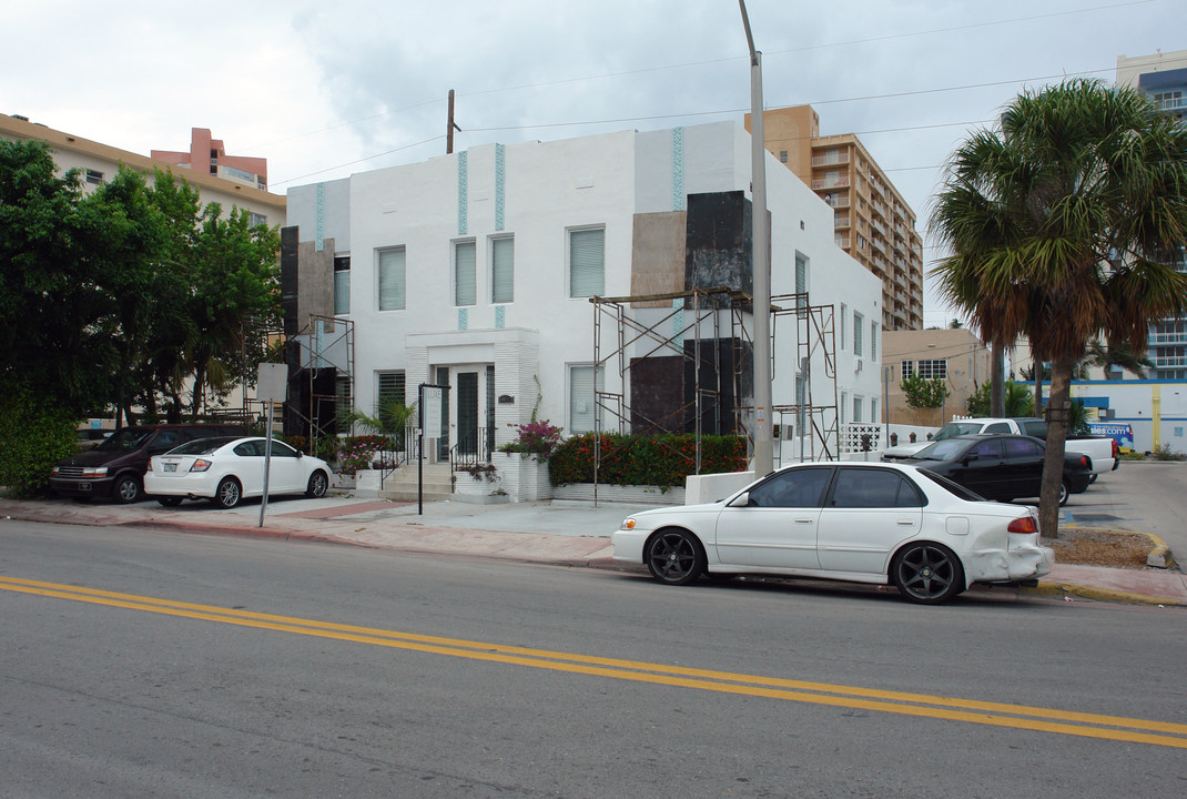 6953 Harding Ave in Miami Beach, FL - Foto de edificio