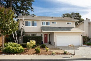 3200 Mulberry Dr in Soquel, CA - Building Photo