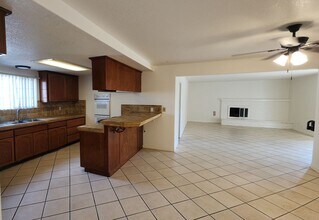 467 Alpine Ave in Ventura, CA - Building Photo - Building Photo