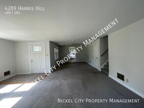 4289 Harris Hill Rd in Buffalo, NY - Building Photo - Building Photo