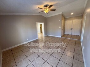 4625 N 75th Ln in Phoenix, AZ - Building Photo - Building Photo