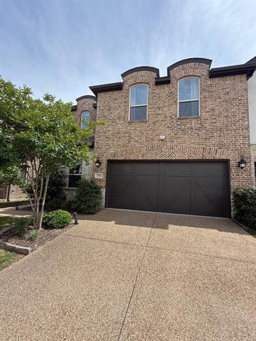 3904 Lucan Ln