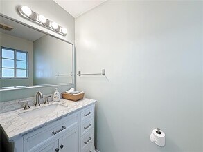 5955 SW 99th Ter in Cooper City, FL - Foto de edificio - Building Photo