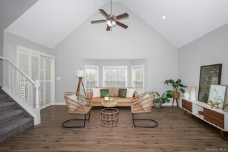 408 Pine Creek Ave in Holbrook, NY - Building Photo - Building Photo