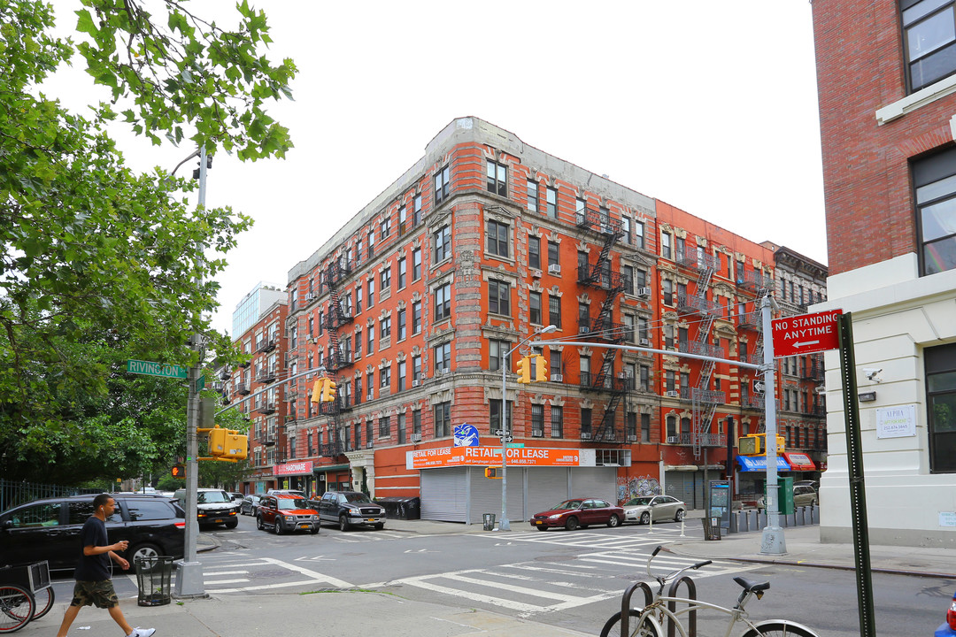 106 Ridge Street Apartments in New York, NY - Building Photo