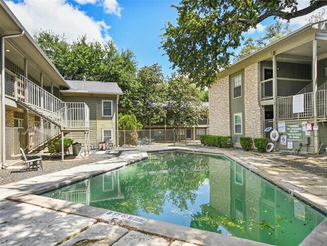 2303 East Side Dr in Austin, TX - Building Photo - Building Photo