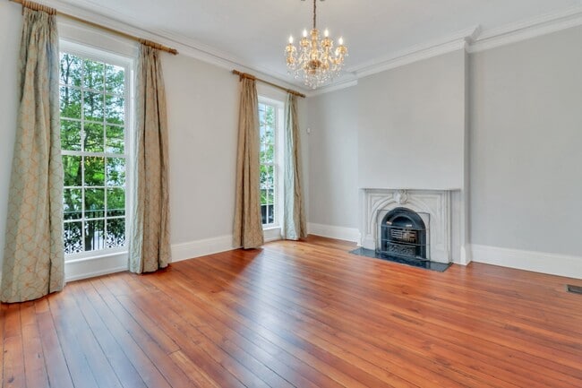 property at 25 W Perry St