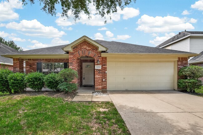 5006 Juniper Walk Ln